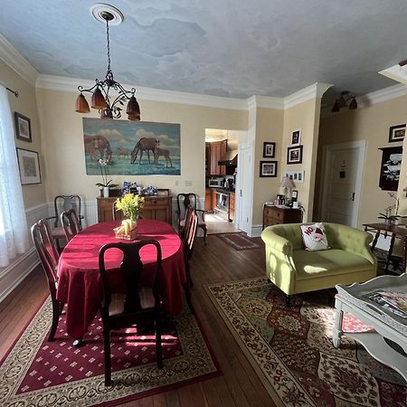 Abbey House Inn (Adults Only) Winters Esterno foto