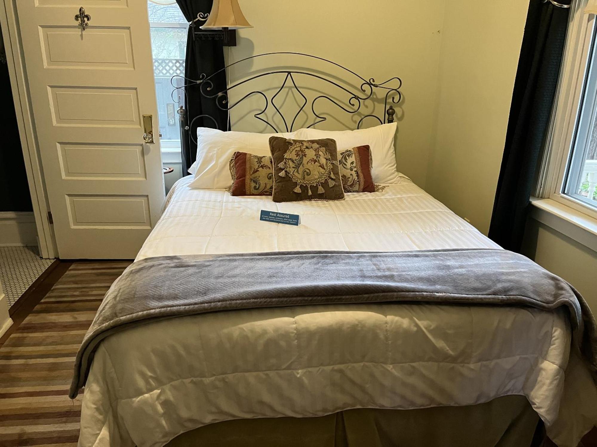 Abbey House Inn (Adults Only) Winters Esterno foto
